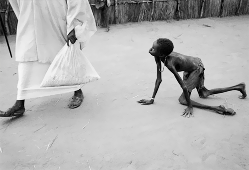 Photo by Tom Stoddart   |   Ajiep refugee camp, Sudan   |   