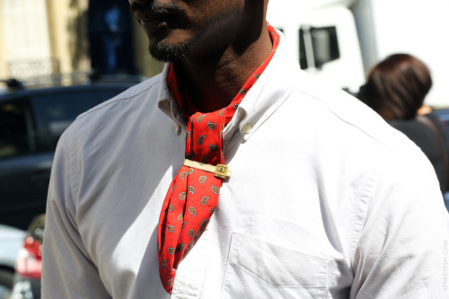 Tie clip on a neck scarf? Just brilliant…