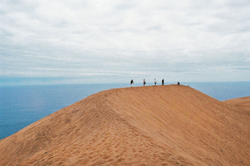 travelingcolors:Concon dunes | Chile (by Barbara Matthews)