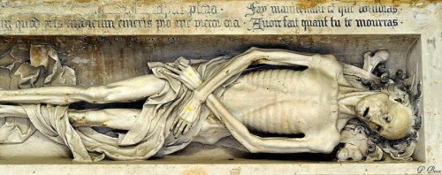 themacabrenbold:Corpse lying - High Relief, 1526  Collégiale de Gisors, Eure, Upper Nor