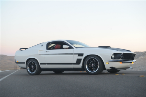 thirteenflights:  So this is really cool, its a conversion kit by Retrobuilts on a 2010 Ford Mustang. 