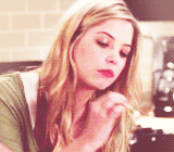 iwasteenwolfes:  Hanna Marin + food 