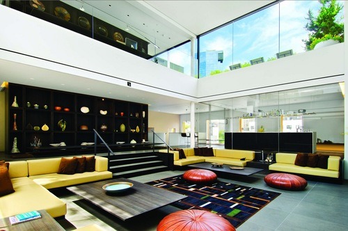 alicetemise:  color/black home