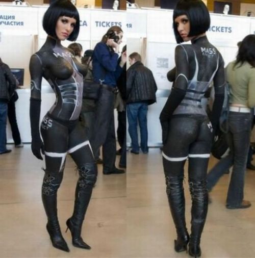 Porn photo Mass Effect cosplay…Funny? No…Hot?