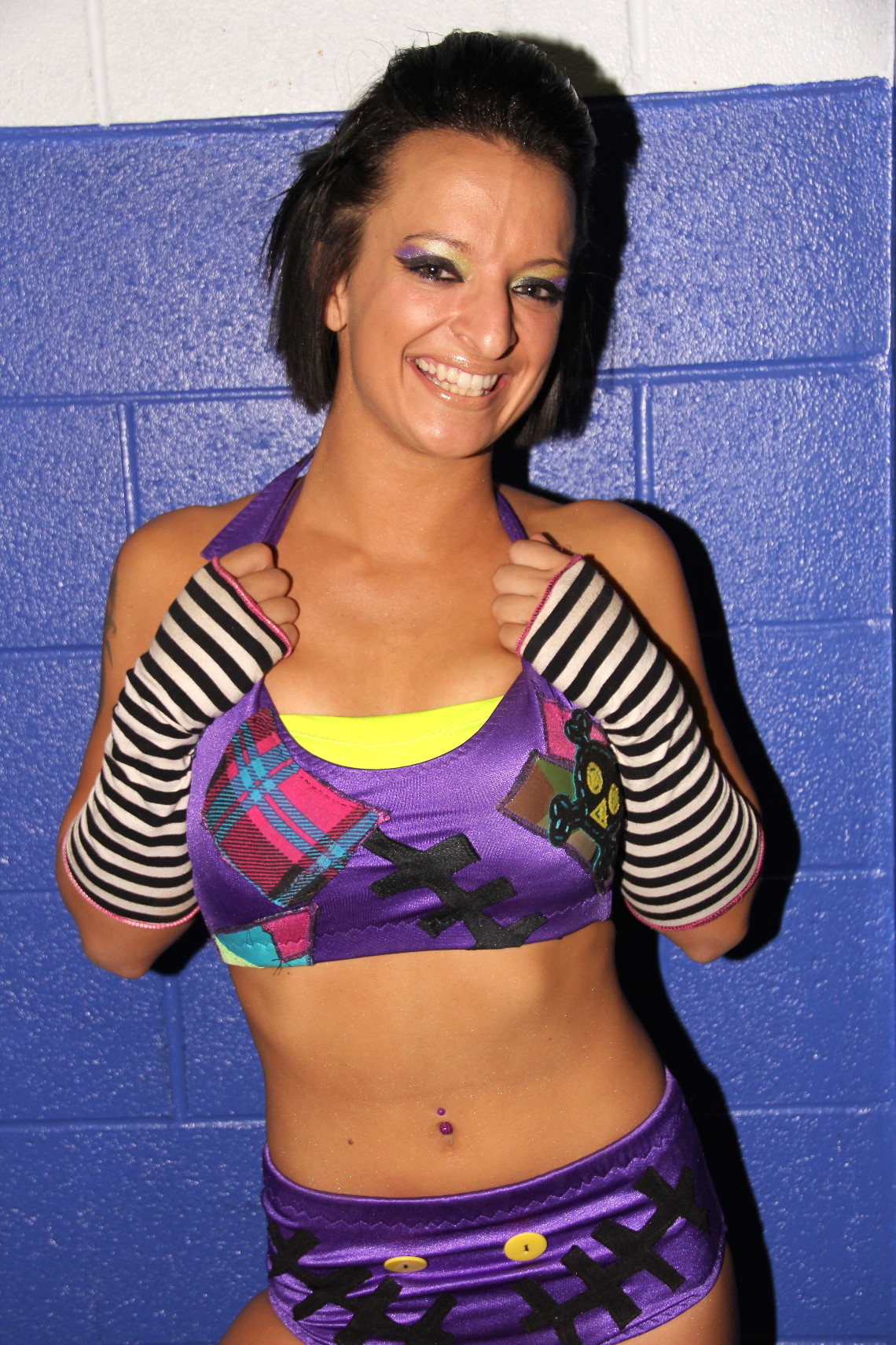 OVW 09/15/12 Elizabethtown, KY  Heidi Lovelace d. Taeler Hendrix  http://www.wrestlinwally.com/