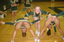 bottomlessparty:  Bottomless cheerleading