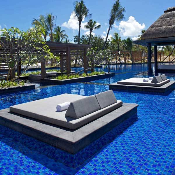 prettyreckles:  living-in-luxury:  Long Beach Hotel, Mauritius  my hometowwn bitcchhesss,
