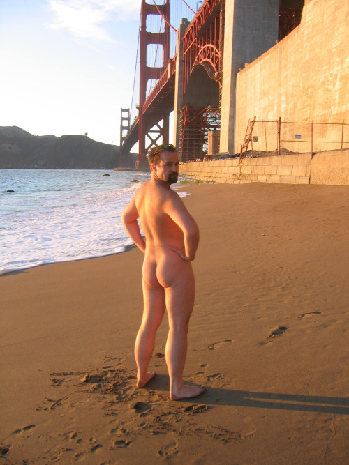 exposingexhibitionists:  nakedriders:  Please follow also my new blog:realbigtool.tumblr.com/