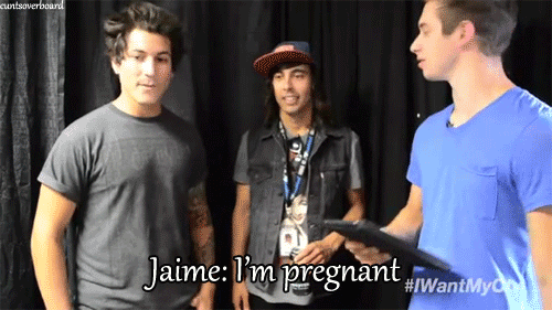 repe4t-y0ur-apologi3s:  Dammit, Vic. Why? Why did you do this to Jaime? .-.