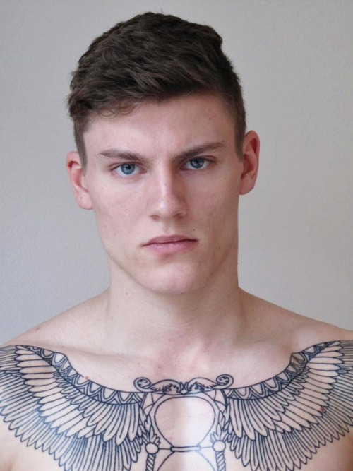 vispreeve: Mikkel Jensen*, model *the hottest guy from the “How to be A Heartbreaker” vi