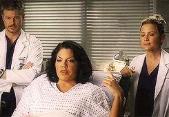 laurenurgayisshowing:  Now Mark is dead and Arizona done fucked up! My OT3 is screwed  