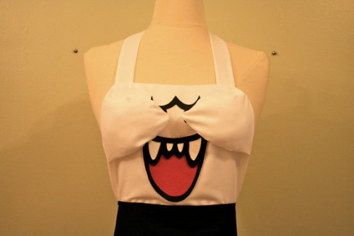 thenintendard:  Boo Apron By - darkballoons  “Cooking with Boo!”