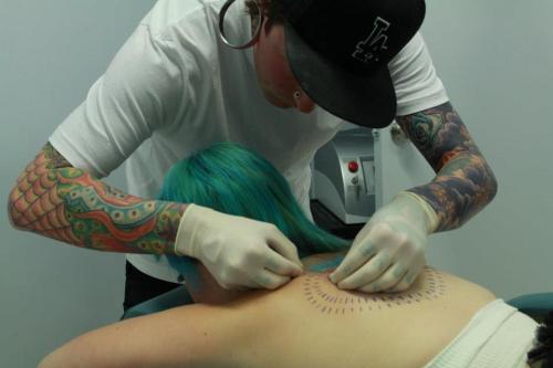 boxedjellyfish:This is the best photo of my back finished I think. Photos by Sammy Cashel Photogra