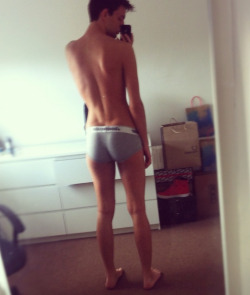 mycollectionofguysss:  (x3)
