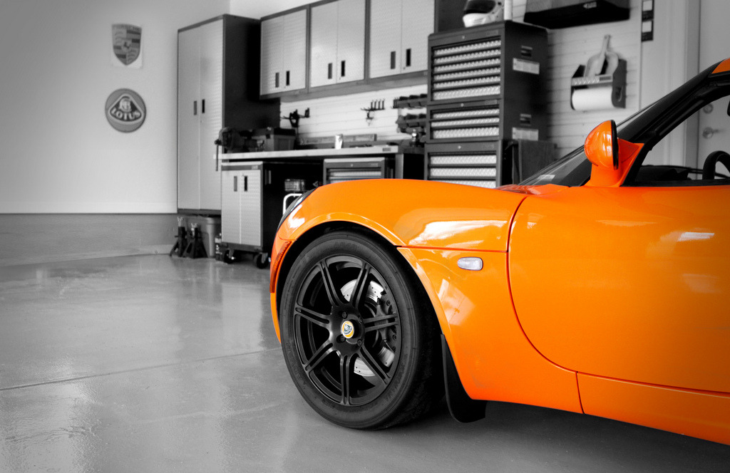automotivated:  Lotus Garage (by Between The White Lines) 