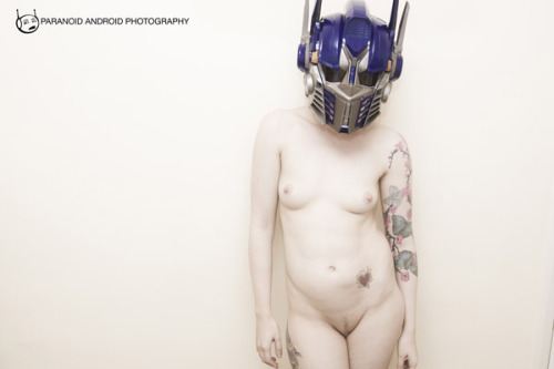 ileftmytoysout:  Optimus Porn.  rrrrrreeeeeeeeeeeblog