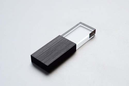 archenland:  Empty Memory: Beautiful and Clever Flash Drives    “Empty Memory from Logical Art visualizes the abstract space of electronic memory, allowing its owner to fill the voided space with their invisible data. Since flash drives have continually