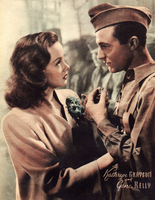 genekellyalways:Gene & Kathryn Grayson(Thousands Cheer - 1943)