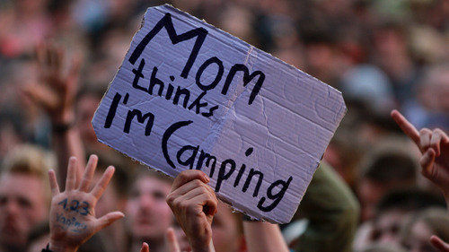 gofuckingnuts:  BITCHES AINT SHIT. on We Heart It. http://weheartit.com/entry/33207066