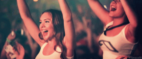 party-even-harder:  GIRLS & PARTY