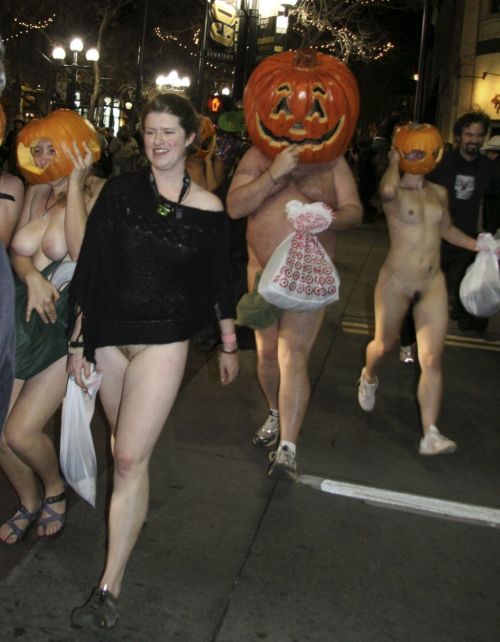 welsh-naturists: Naked pumpkin run