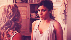 gifsoverbros-blog:Haley, it’s gonna be okay, right?Yeah, Brooke, it’s gonna be okay.