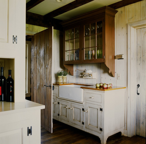 georgianadesign:  Butler’s pantry in a new home in Unionville, PA. Peter Zimmerman