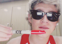 malikthrust-blog:  Niall on Twitter/Instagram. 