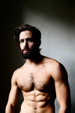 thy-kingdom-cum:  follow http://incohatus.tumblr.com! Men…cocks…and everything nice!