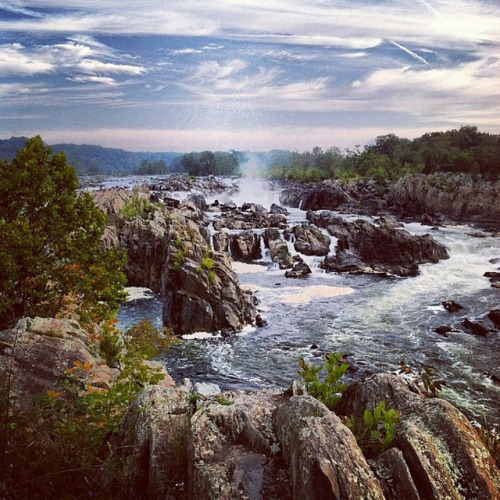 Great Falls.Falls on Flickr.Great Falls, Mather Gorge, Potomac River, from Virginia bank.