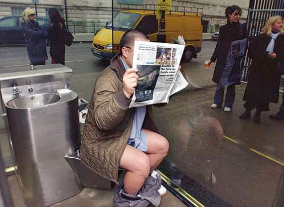 hellocati:  Artist Monica Bonvicini created this usable public toilet made of 1-way
