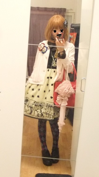 Dressed way too casually, then ate too much at dinner (ﾉ_＠｡)&hellip;JSK: ETCBLOUSE: DEAR CELINEJACKE