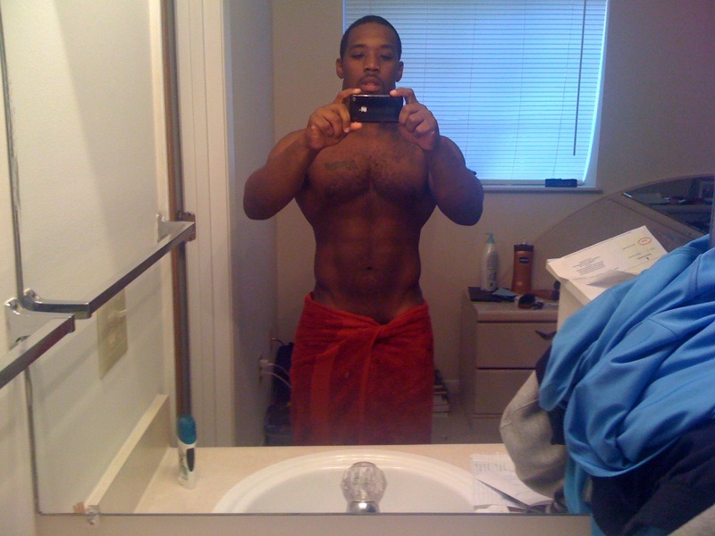 hesokwithme:  What a man!  Please follow!: http://nudeselfshots-blackmen.tumblr.com