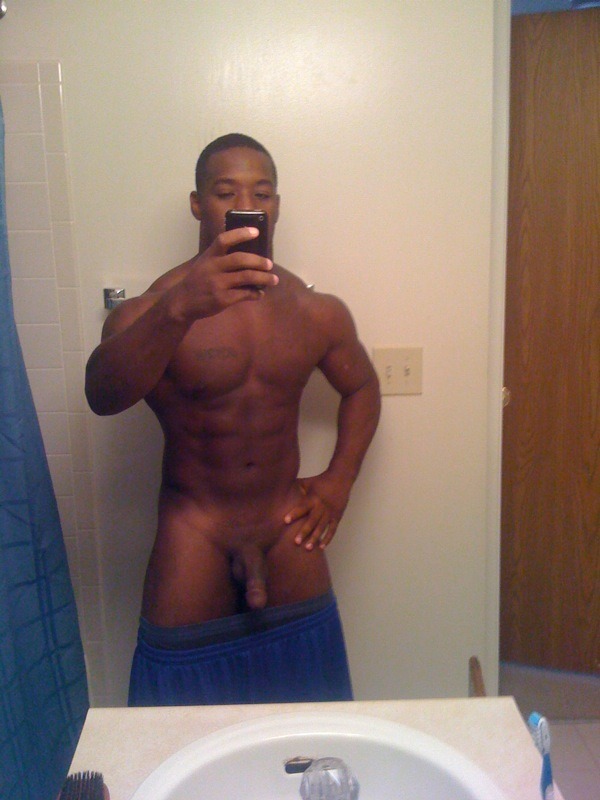 hesokwithme:  What a man!  Please follow!: http://nudeselfshots-blackmen.tumblr.com