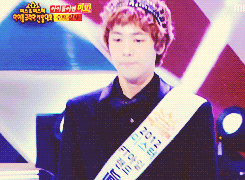 ftlsland:  Hongki, Jonghun, and Seunghyun take on the runway. 