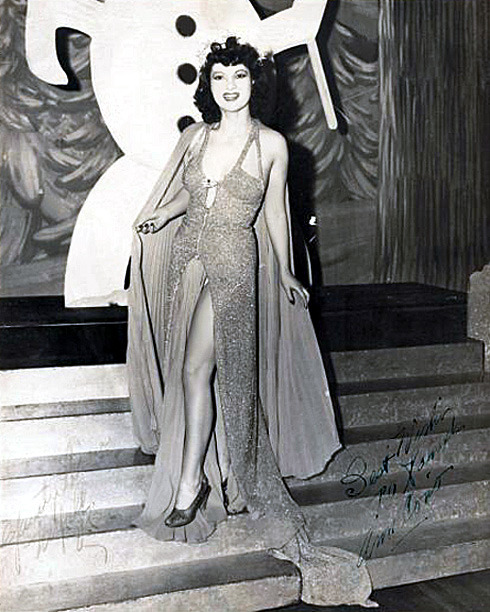   Ann Corio Signed vintage 40’s-era promo photo..  