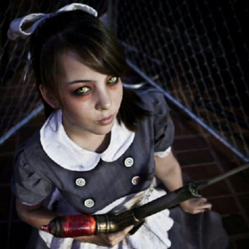 louderthan-bells: Ummmm I kinda want to be a Little Sister from Bioshock for Halloween… (Take