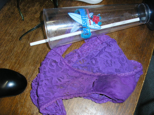 pantymom submitted: They didn’t get wet at Splashtown. 
