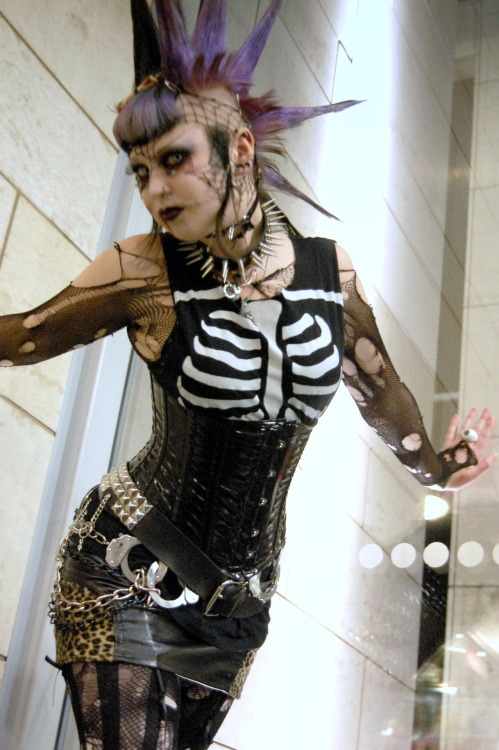 emilypollution:  Can’t wait for Halloween :) I just love it!This photo of me is a couple of years old. I think it’s from 2010? humm…