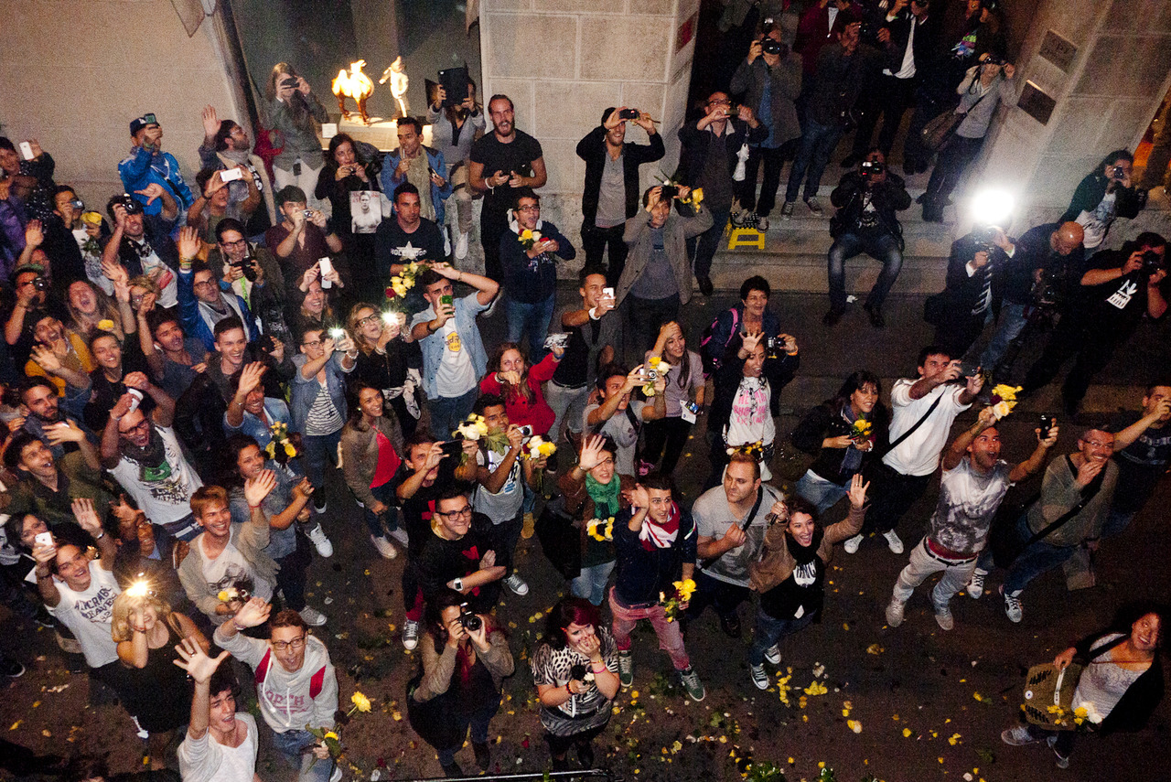 terrysdiary:  Little Monsters outside of Gianni Versace’s Apartment. 