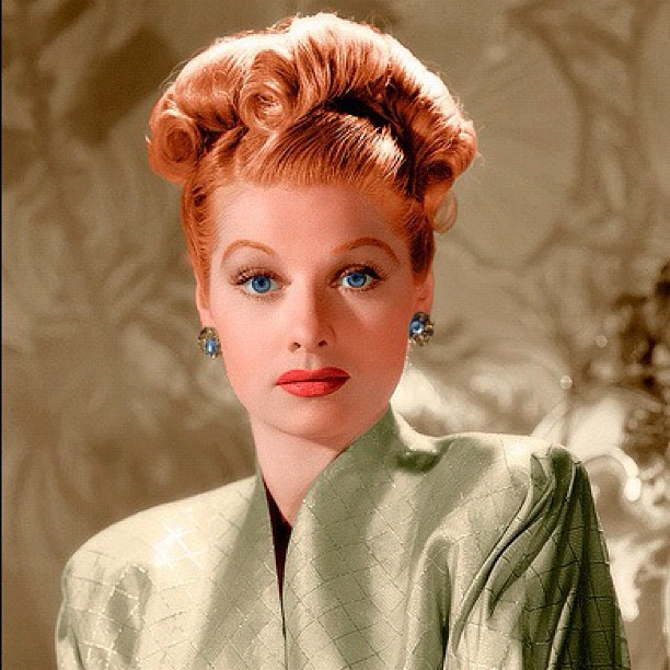 getwiththe40s:
“ I’d rather regret the things I’ve done than regret the things I haven’t done. - Lucille Ball #lucilleball #1940s #oldhollywood #hollywood #actress #comedian by loveforoldhollywood http://instagr.am/p/QSD3tnoKo7/
”