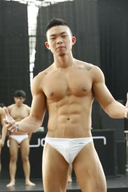 hunksinsingapore:  Edison Ho looking fine