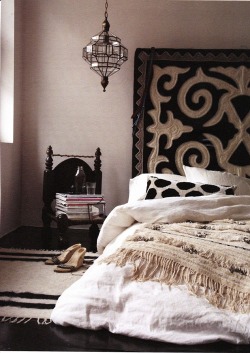 bohemianhomes:  Bohemian homes: Suzani wall