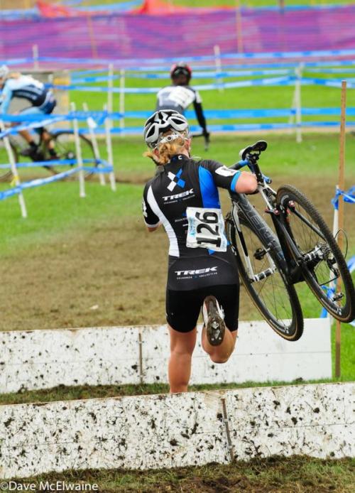 bikeladiesunite:  16-year-old Ellen Noble (Trek Cyclocross) running the barriers at Gran Prix of Glo