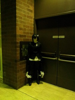 nightmarenurse:  Ok so. Sunday at the con. We’re sort of tired and decide to wander about, wake up and what not, y’know? And then we spot it Slenderwoman, standing in the corner of the hallway. We have our small moment of jumping and return to normal.