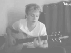 niallac:  Niall on Twitcam 