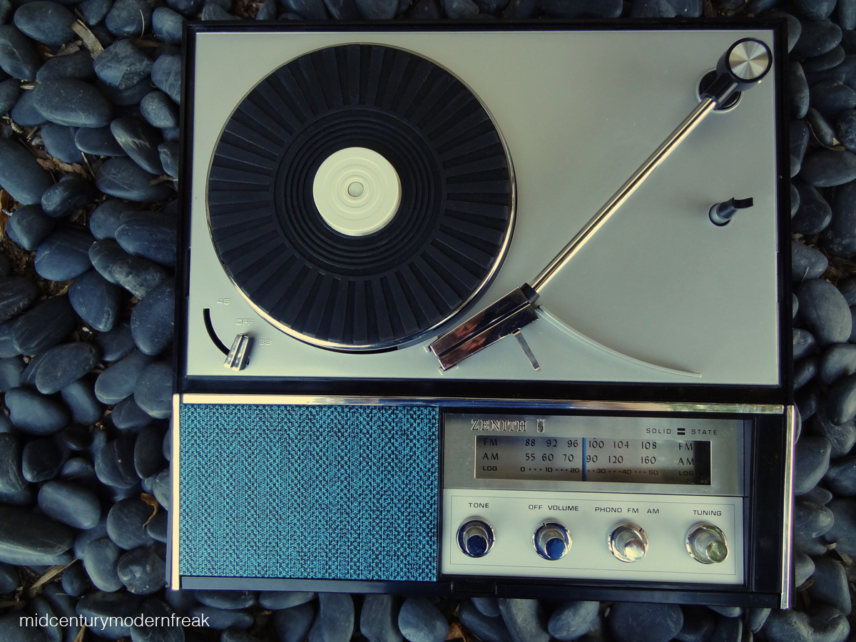 midcenturymodernfreak:  Yippee! Just scored another vintage gem at the Salvation