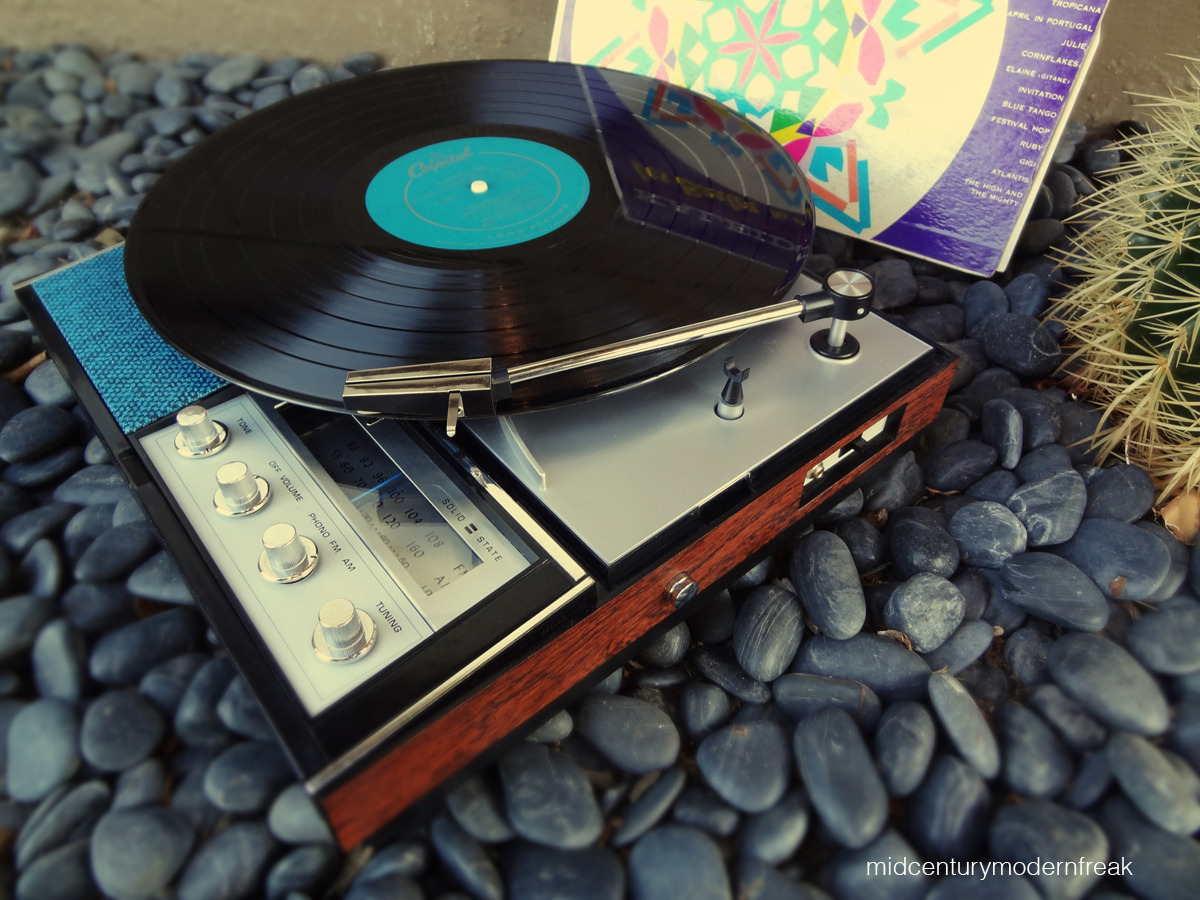 midcenturymodernfreak:  Yippee! Just scored another vintage gem at the Salvation