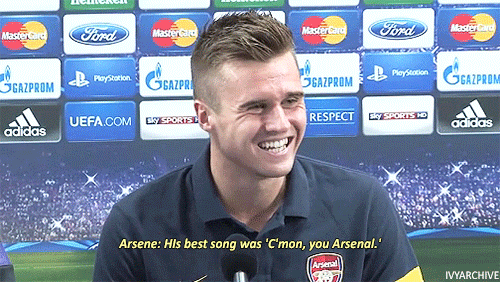 ivyarchive: Carl Jenkinson’s reaction when asked if his father had been a professional singer during