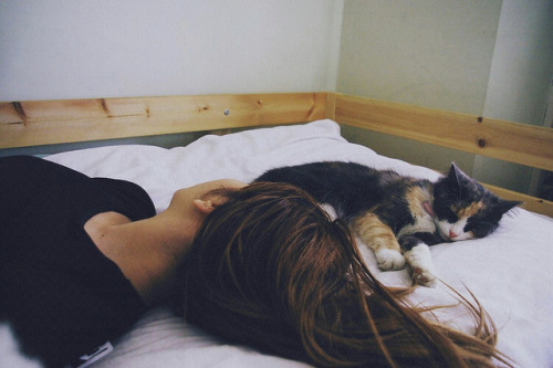 sluutbarn:  moanarch:  untitled by stefanyalves on Flickr.  Vintage 